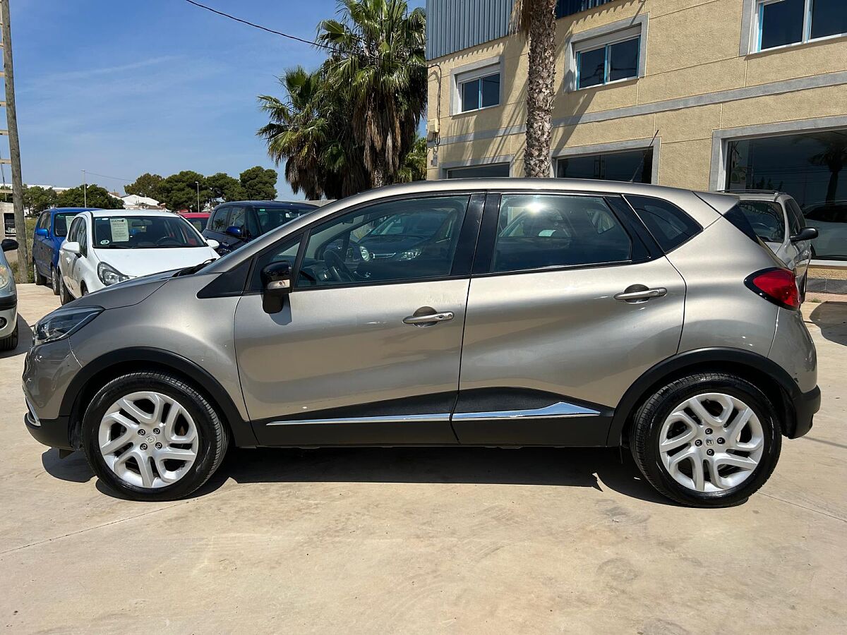 RENAULT CAPTUR ZEN 1.2 TCE AUTO SPANISH LHD IN SPAIN 90000 MILES SUPERB 2015